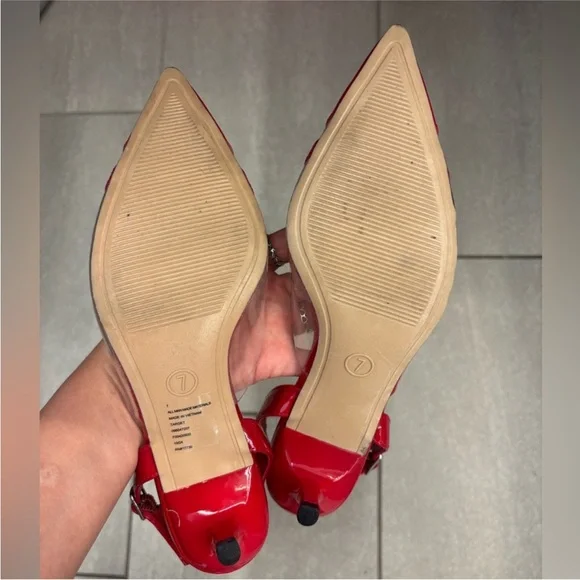 A New Day Red and Hearted Shape Pointed Toe Kittten Heels - Picture 4 of 4